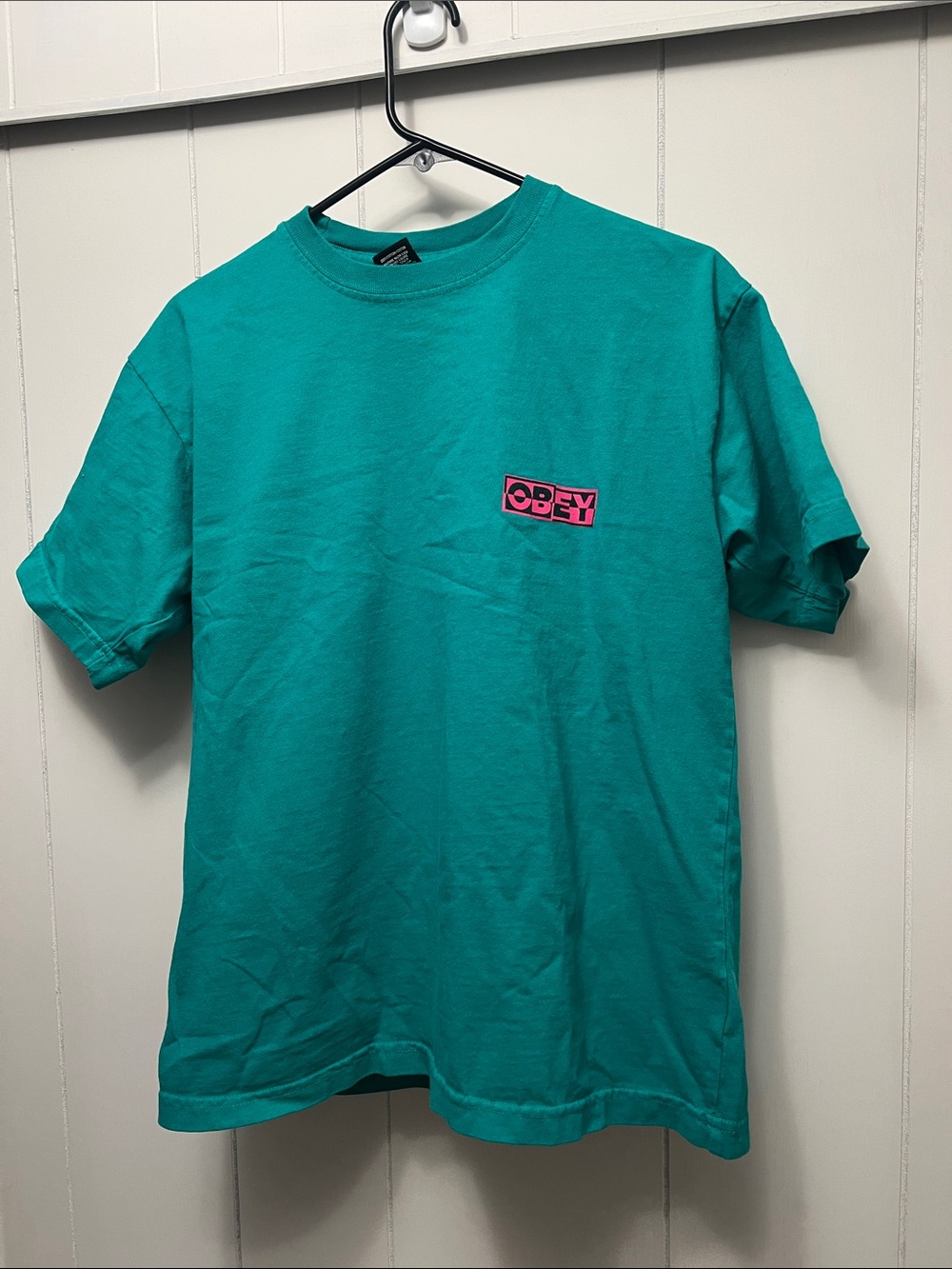 Obey Men’s Teal Short-Sleeve Tee with Pink Logo small